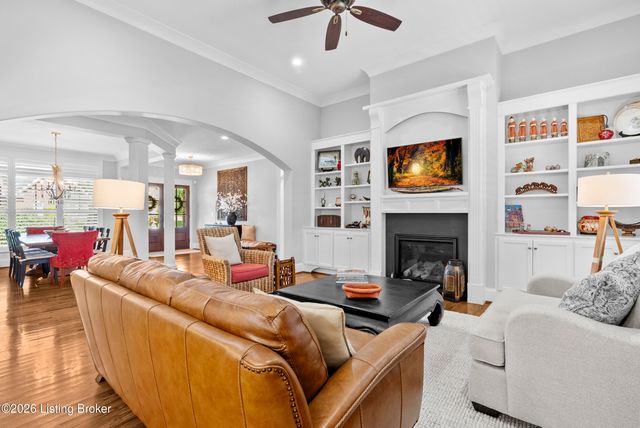 3504 Meadow Bluff Way, Louisville, KY 40245