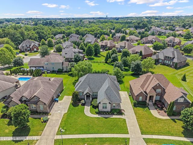 3504 Meadow Bluff Way, Louisville, KY 40245