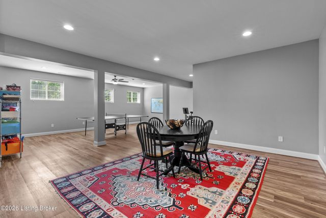 3504 Meadow Bluff Way, Louisville, KY 40245