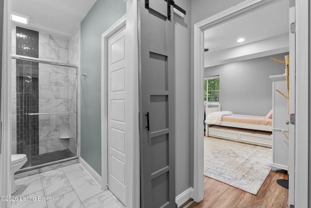 3504 Meadow Bluff Way, Louisville, KY 40245