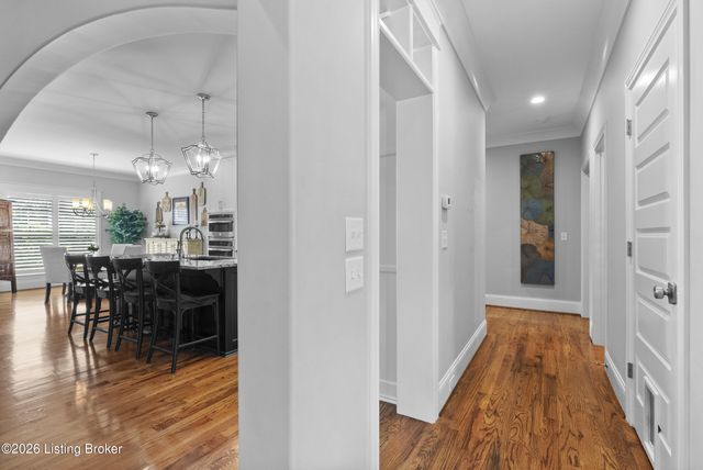 3504 Meadow Bluff Way, Louisville, KY 40245