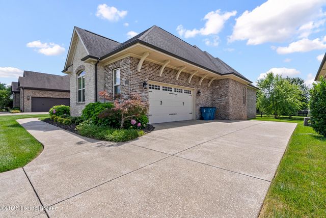 3504 Meadow Bluff Way, Louisville, KY 40245