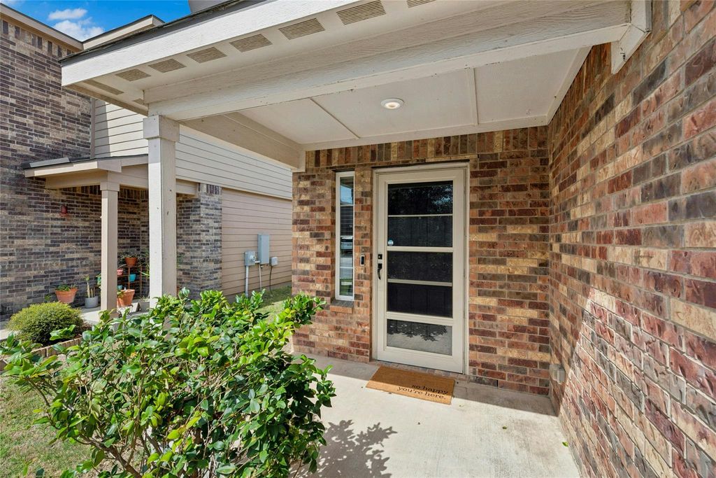 1500 Amy DR, Kyle, TX 78640