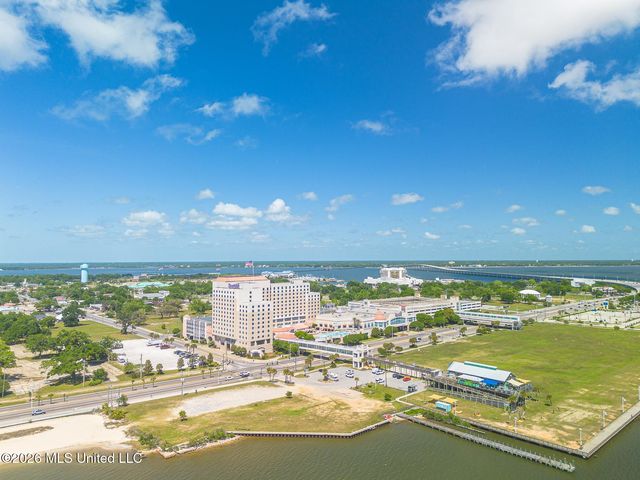 315 Beach Blvd Boulevard, Biloxi, MS 39530