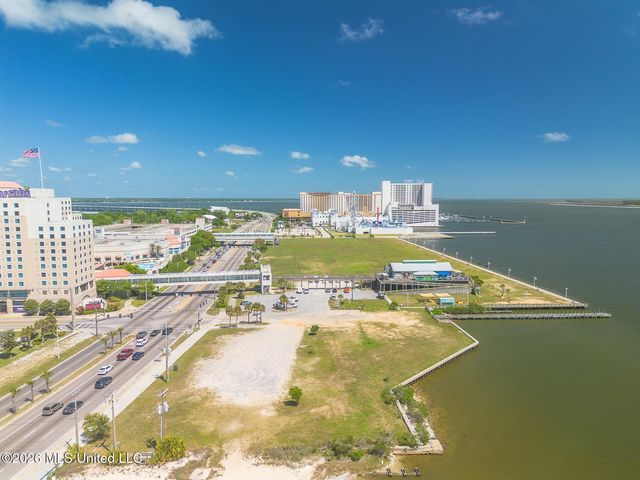 315 Beach Blvd Boulevard, Biloxi, MS 39530