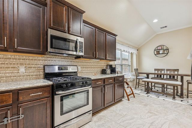 3876 Oakmist Bend Lane, Spring, TX 77386