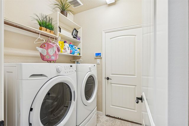 3876 Oakmist Bend Lane, Spring, TX 77386