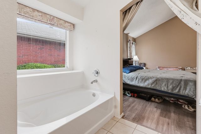 9225 Nightingale Drive, Fort Worth, TX 76123