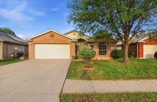 9225 Nightingale Drive, Fort Worth, TX 76123