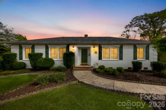 112 Brook Lane, Mount Holly, NC 28120