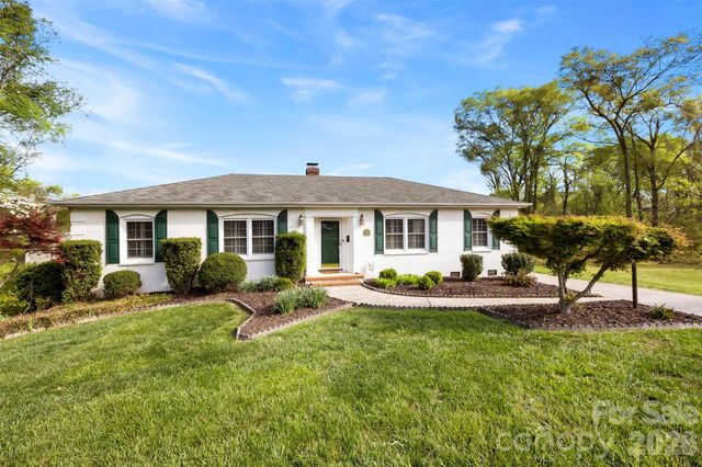 112 Brook Lane, Mount Holly, NC 28120