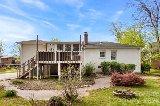 112 Brook Lane, Mount Holly, NC 28120