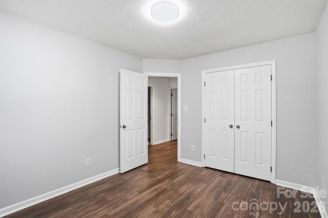 1539 Bear Mountain Road, Charlotte, NC 28214