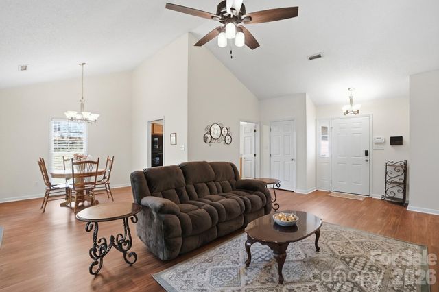 1539 Bear Mountain Road, Charlotte, NC 28214