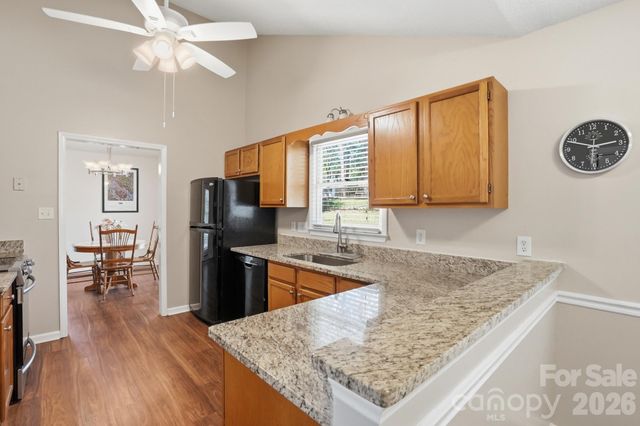 1539 Bear Mountain Road, Charlotte, NC 28214