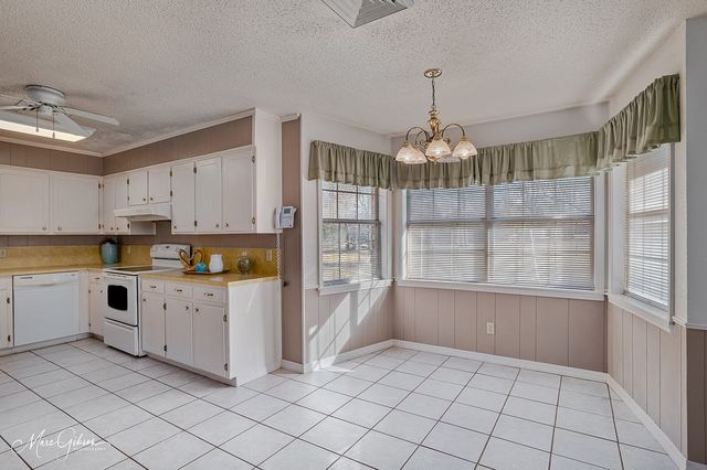 11743 Sparks Davis Road, Keithville, LA 71047