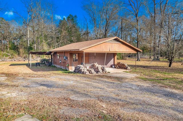 11743 Sparks Davis Road, Keithville, LA 71047