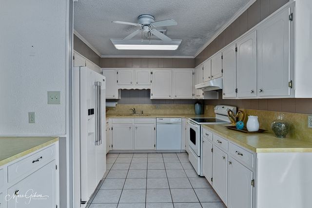 11743 Sparks Davis Road, Keithville, LA 71047