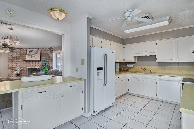 11743 Sparks Davis Road, Keithville, LA 71047