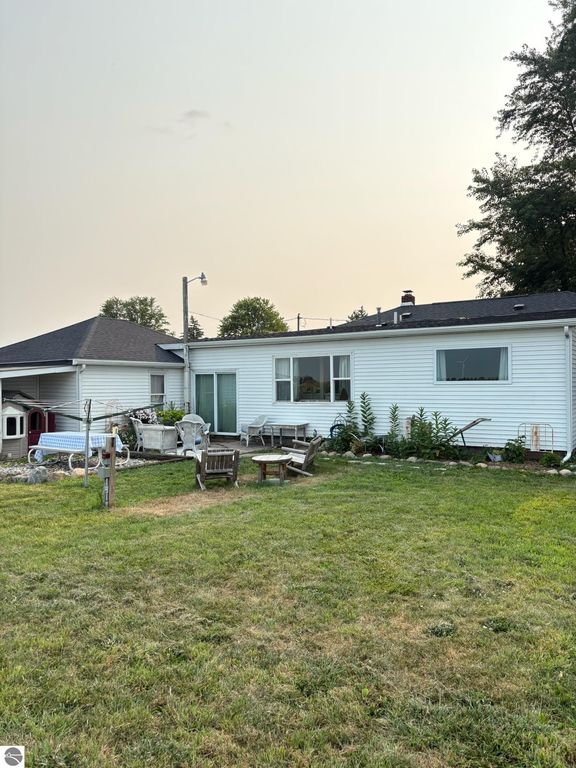 Image 8 of property listing at 5380 N Baldwin Road, St Louis, MI 48880