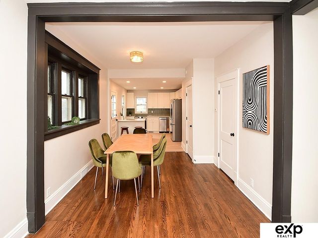 918 S 38th Street, Omaha, NE 68105