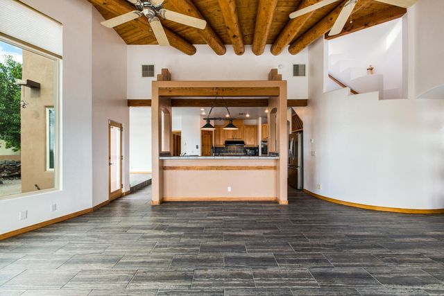 6628 High Ridge Place NE, Albuquerque, NM 87111