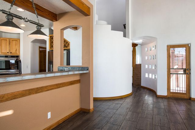 6628 High Ridge Place NE, Albuquerque, NM 87111