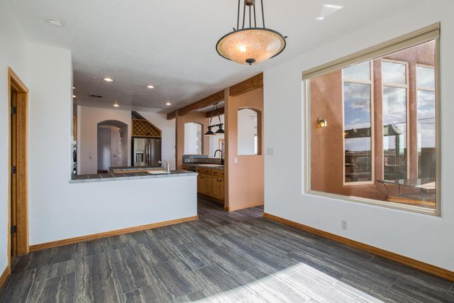 6628 High Ridge Place NE, Albuquerque, NM 87111