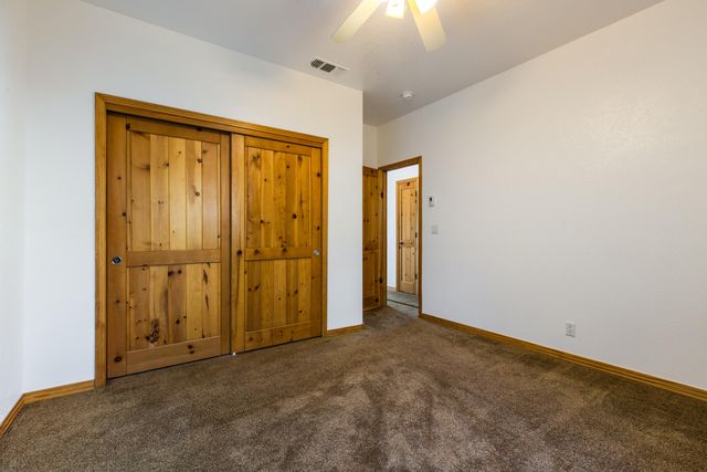 6628 High Ridge Place NE, Albuquerque, NM 87111