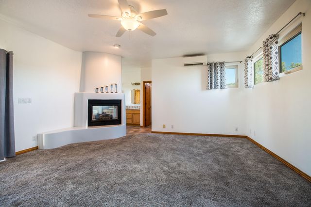 6628 High Ridge Place NE, Albuquerque, NM 87111