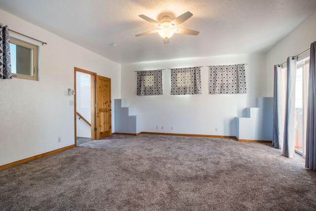 6628 High Ridge Place NE, Albuquerque, NM 87111
