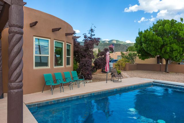 6628 High Ridge Place NE, Albuquerque, NM 87111