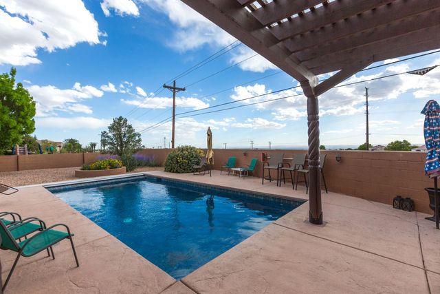 6628 High Ridge Place NE, Albuquerque, NM 87111