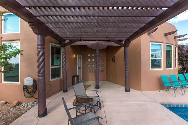 6628 High Ridge Place NE, Albuquerque, NM 87111