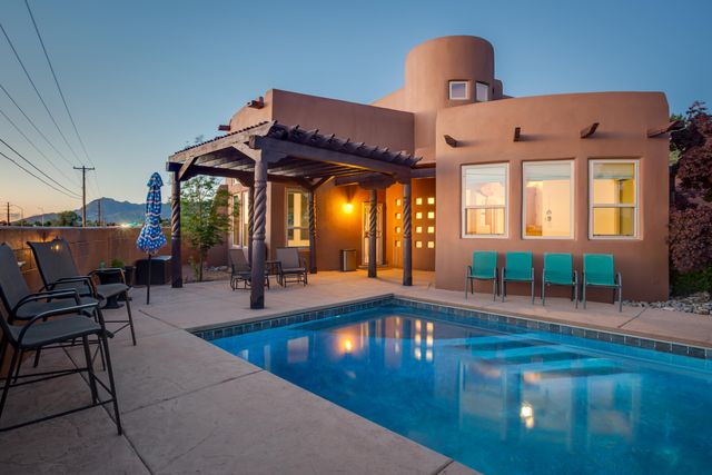 6628 High Ridge Place NE, Albuquerque, NM 87111