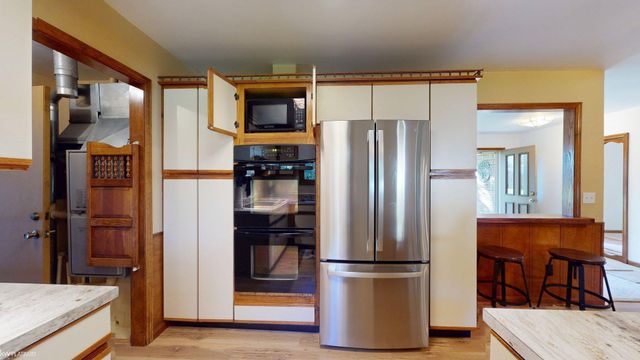 45440 Wakefield Street, Shelby Twp, MI 48317