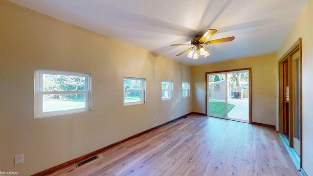 45440 Wakefield Street, Shelby Twp, MI 48317