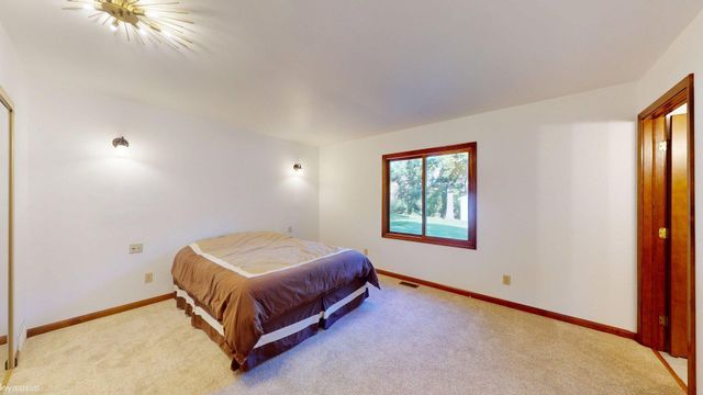 45440 Wakefield Street, Shelby Twp, MI 48317