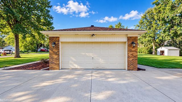 45440 Wakefield Street, Shelby Twp, MI 48317