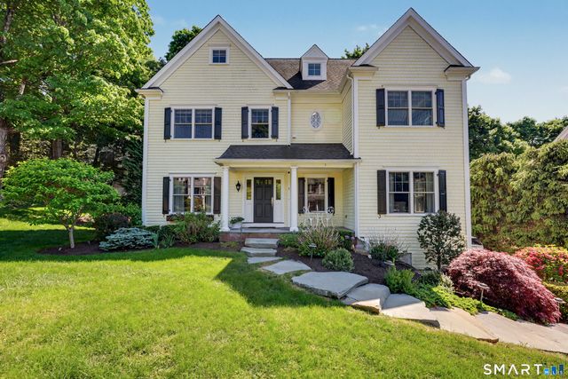 2 Ginos Way, Ridgefield, CT 06877