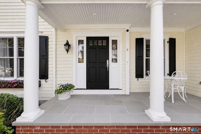 2 Ginos Way, Ridgefield, CT 06877
