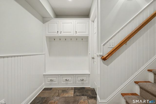 2 Ginos Way, Ridgefield, CT 06877