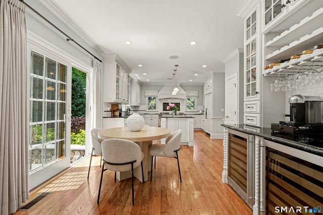2 Ginos Way, Ridgefield, CT 06877