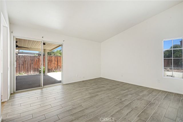 1639 Apapas, San Jacinto, CA 92583