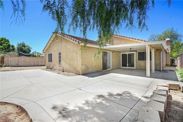 1639 Apapas, San Jacinto, CA 92583