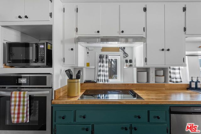 2595 Sunset Drive, Running Springs, CA 92382