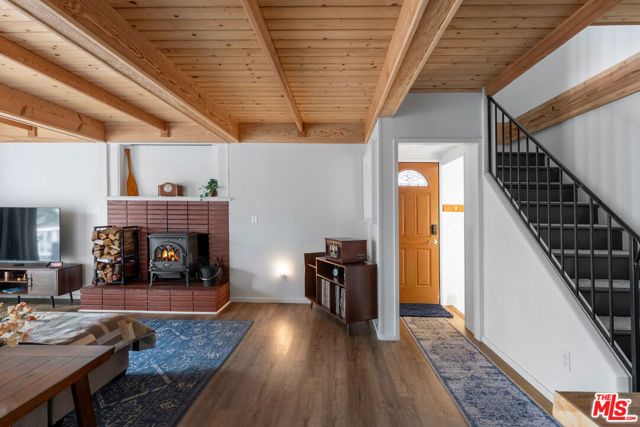 2595 Sunset Drive, Running Springs, CA 92382