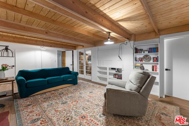 2595 Sunset Drive, Running Springs, CA 92382