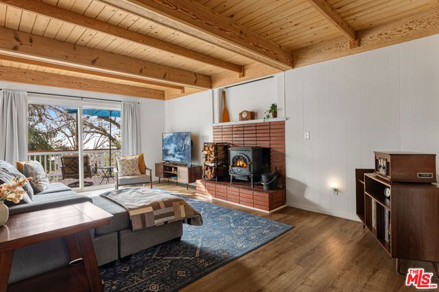 2595 Sunset Drive, Running Springs, CA 92382