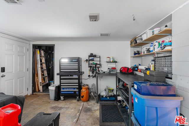 2595 Sunset Drive, Running Springs, CA 92382